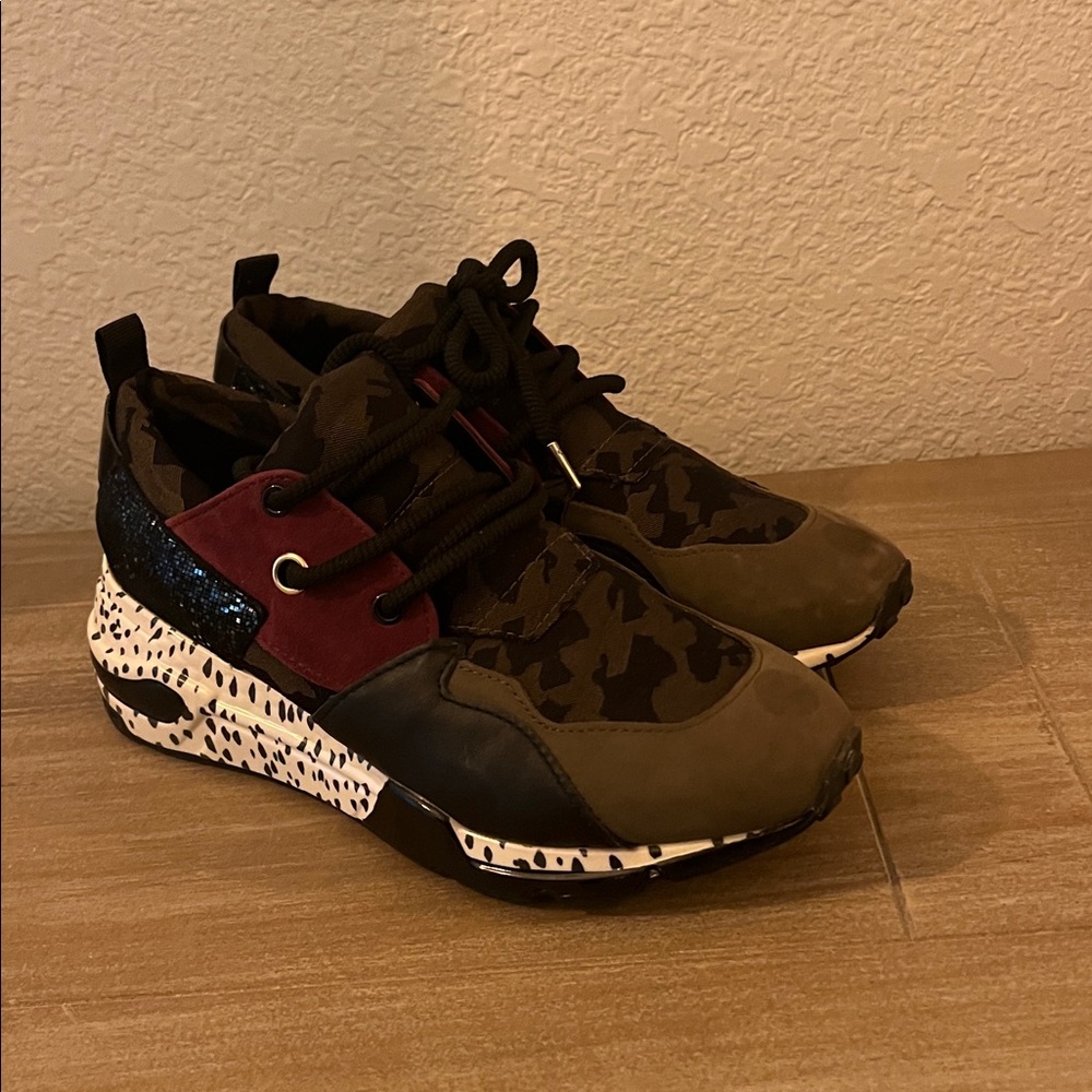 Steve Madden Camouflage and Burgundy Women’s Sneakers